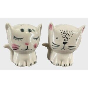 Mid-Century Anthropomorphic Japan Male and Female Cat Salt/Pepper Shakers 1950s
